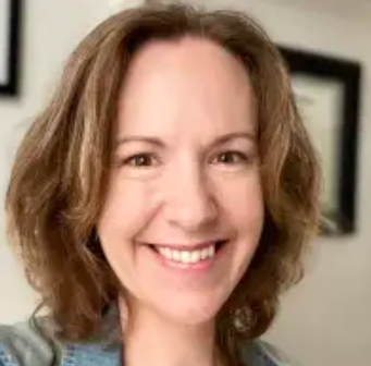 Heather Demir, a psychologist in Türkiye.