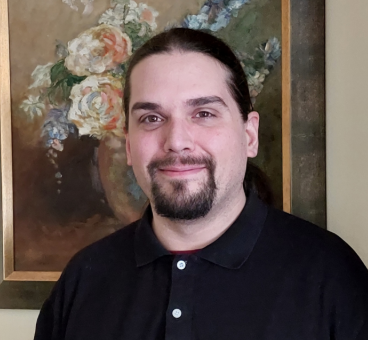 Irfan Darcan photo, a couples psychotherapist in Türkiye.