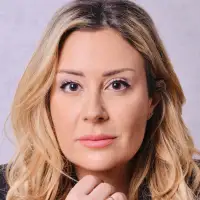 Luma Naccache therapist photo.