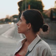 Mariana Amat therapist logo.