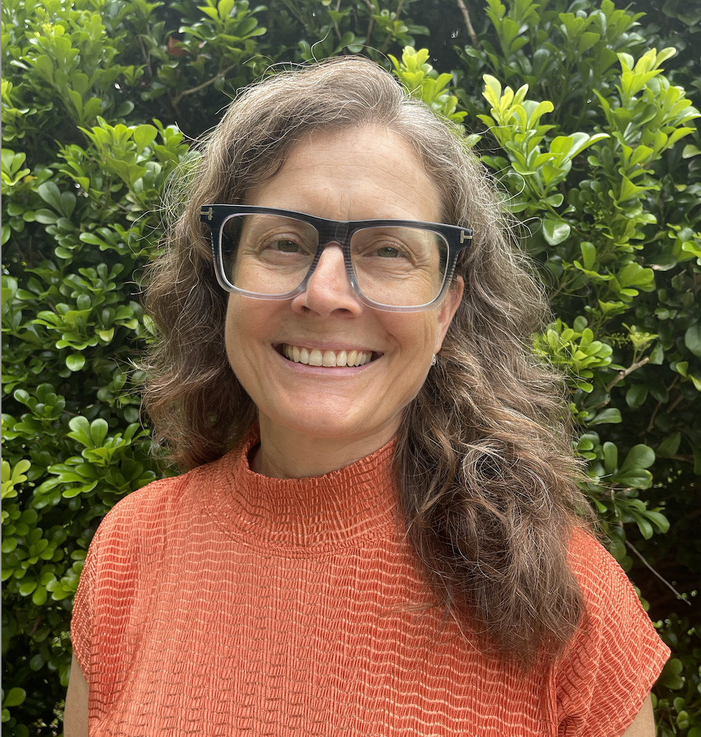 Paula Brunning therapist photo.