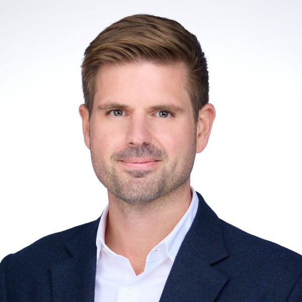 Robert Chandler therapist photo.